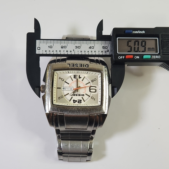 Diesel Watch Silver DZ-1218 Watch with White Face - Picture 12 of 16